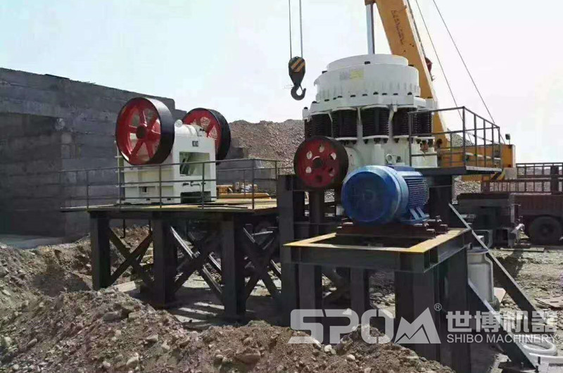 石场一破二破设备，颚式破碎机和圆锥破碎机